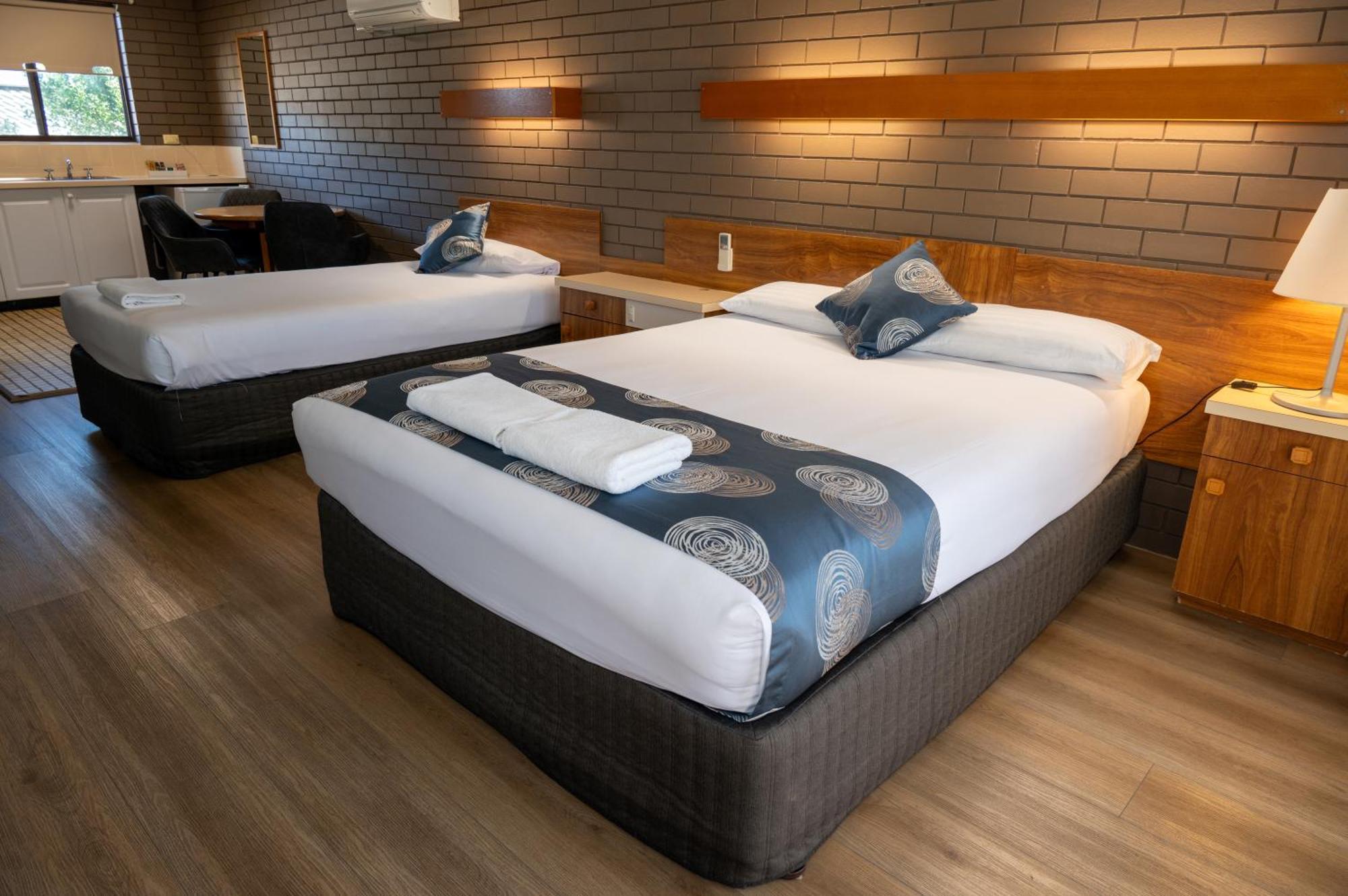 Tumut Valley Motel Pet Friendly Εξωτερικό φωτογραφία
