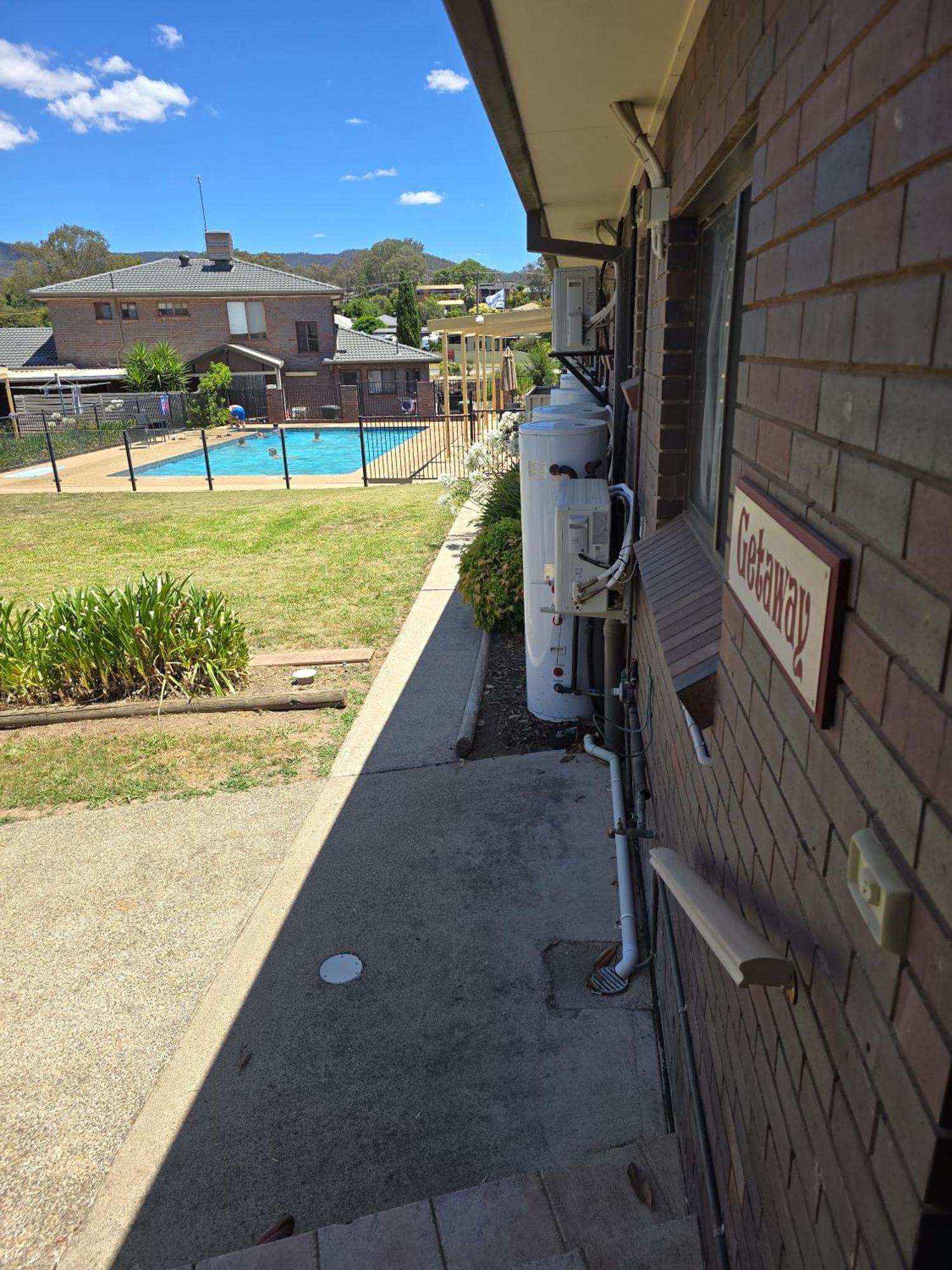 Tumut Valley Motel Pet Friendly Εξωτερικό φωτογραφία